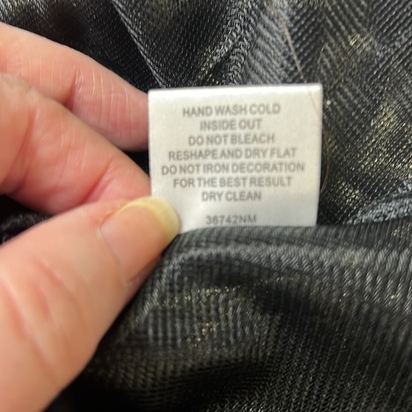 Romeo + Juliet Couture Gold Shimmering Dress - Picture 8 of 8